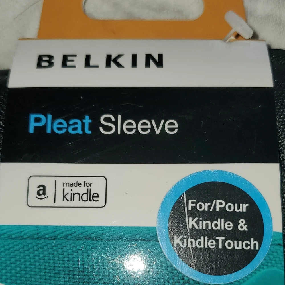 Belkin Black Pleat Sleeve for Kindle